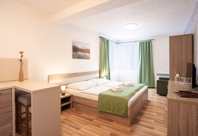 JUR02397-HDR