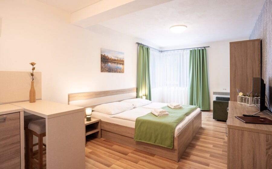 JUR02397-HDR